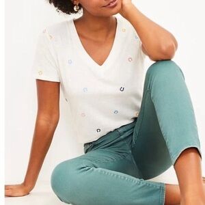 Loft Horseshoe Everyday V-Neck Tee